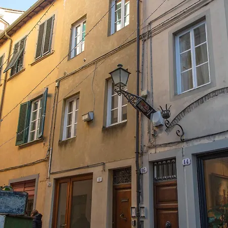 Apartamento Oasi Nel Cuore Di Lucca, Super E Luminoso *